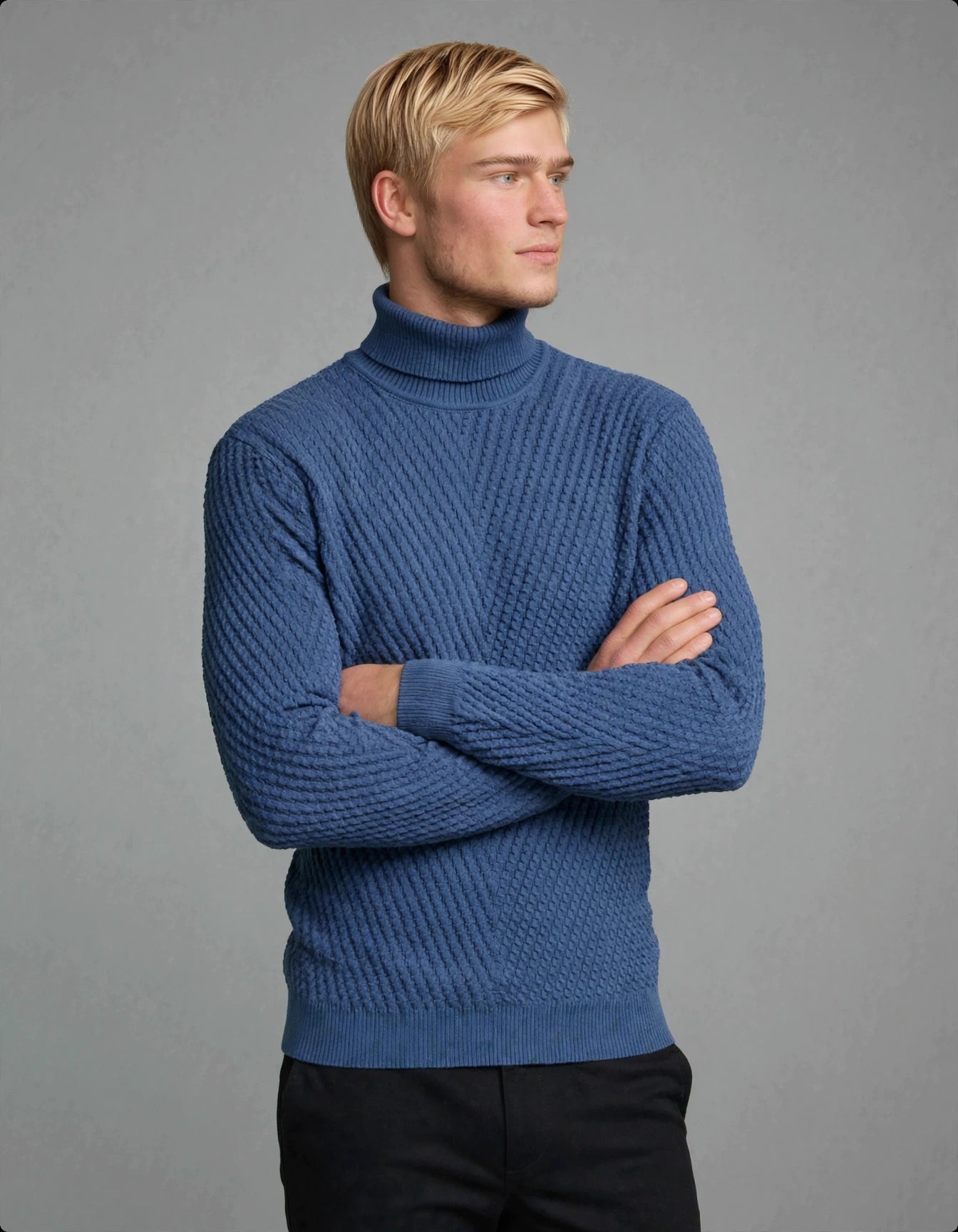 Varane Turtle Neck